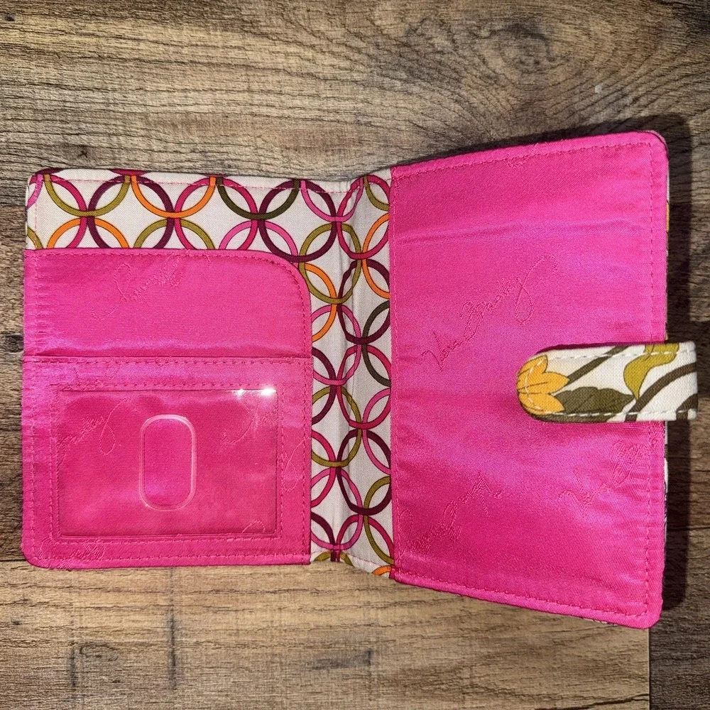 Vera Bradley Retired Tea Garden Floral Passport Holder